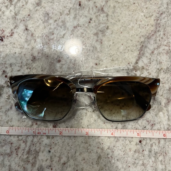 Persol 53mm Sunglasses - NWT - Picture 10 of 10